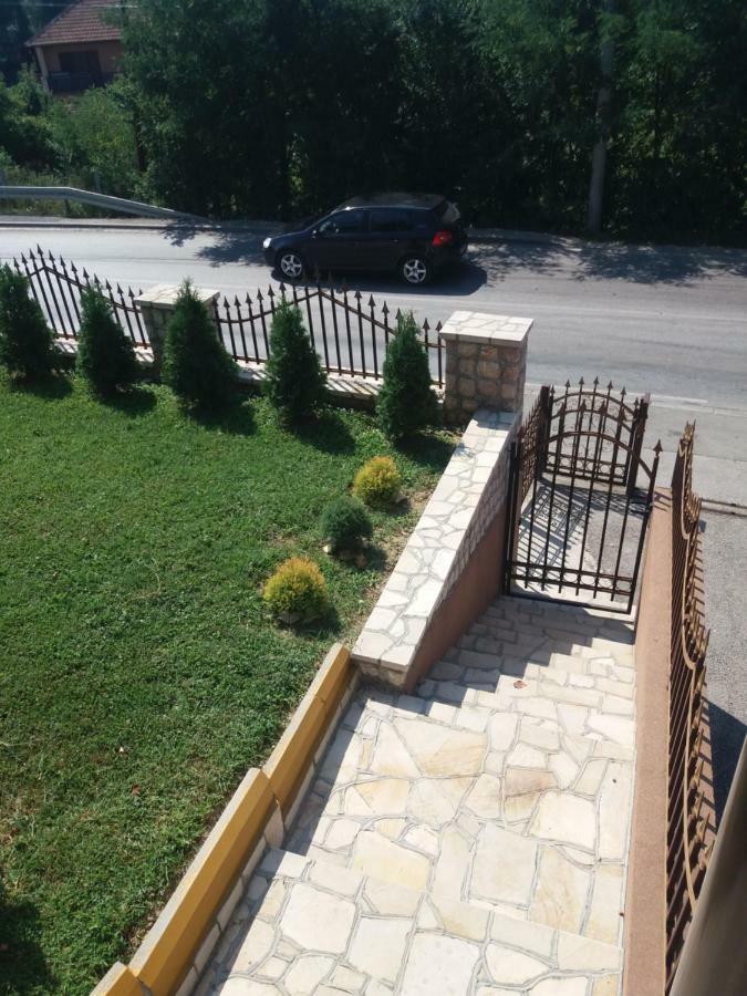 Apartmani Nedim Dubrave Gornje Экстерьер фото